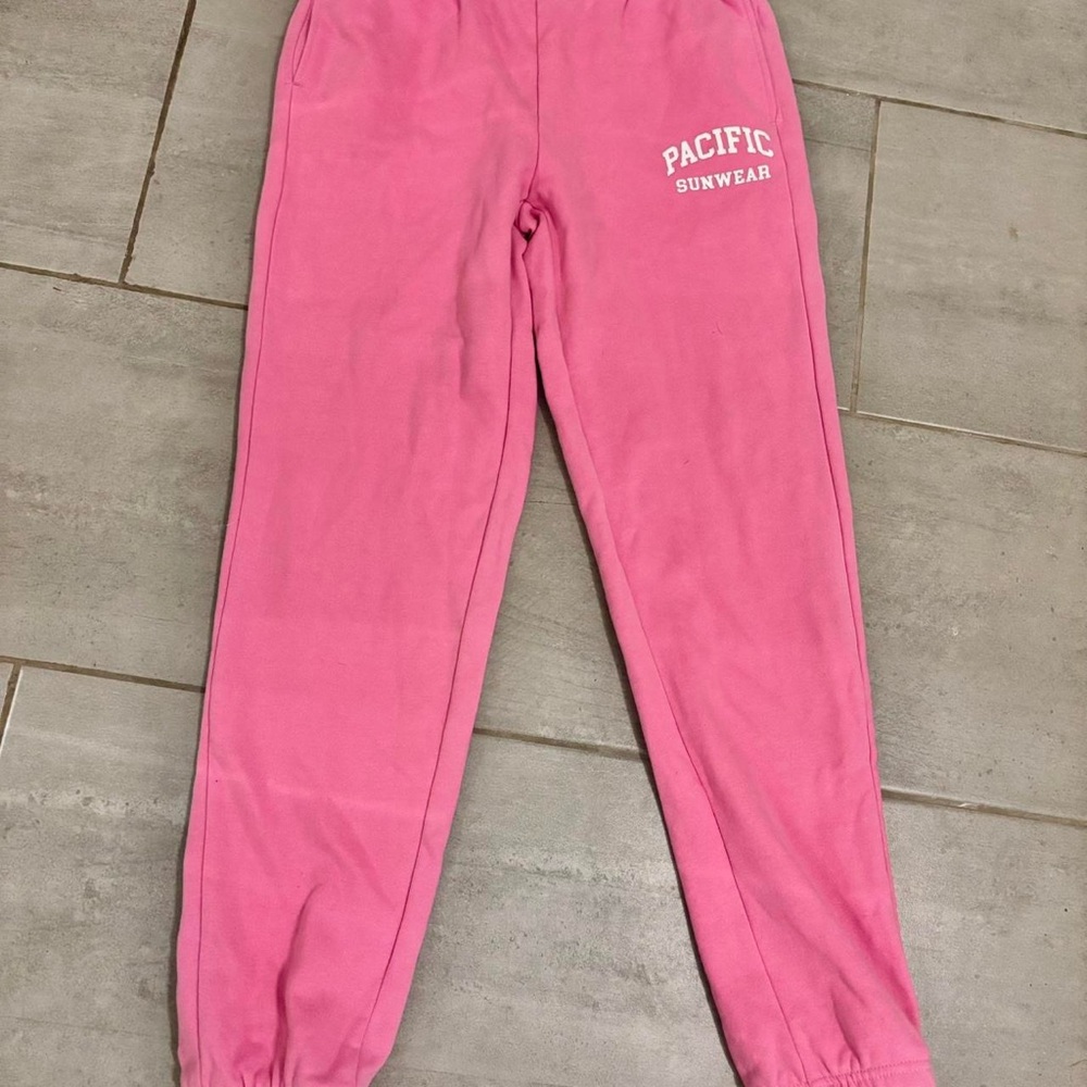 Pacific Sunwear Joggers in Vibrant Pink